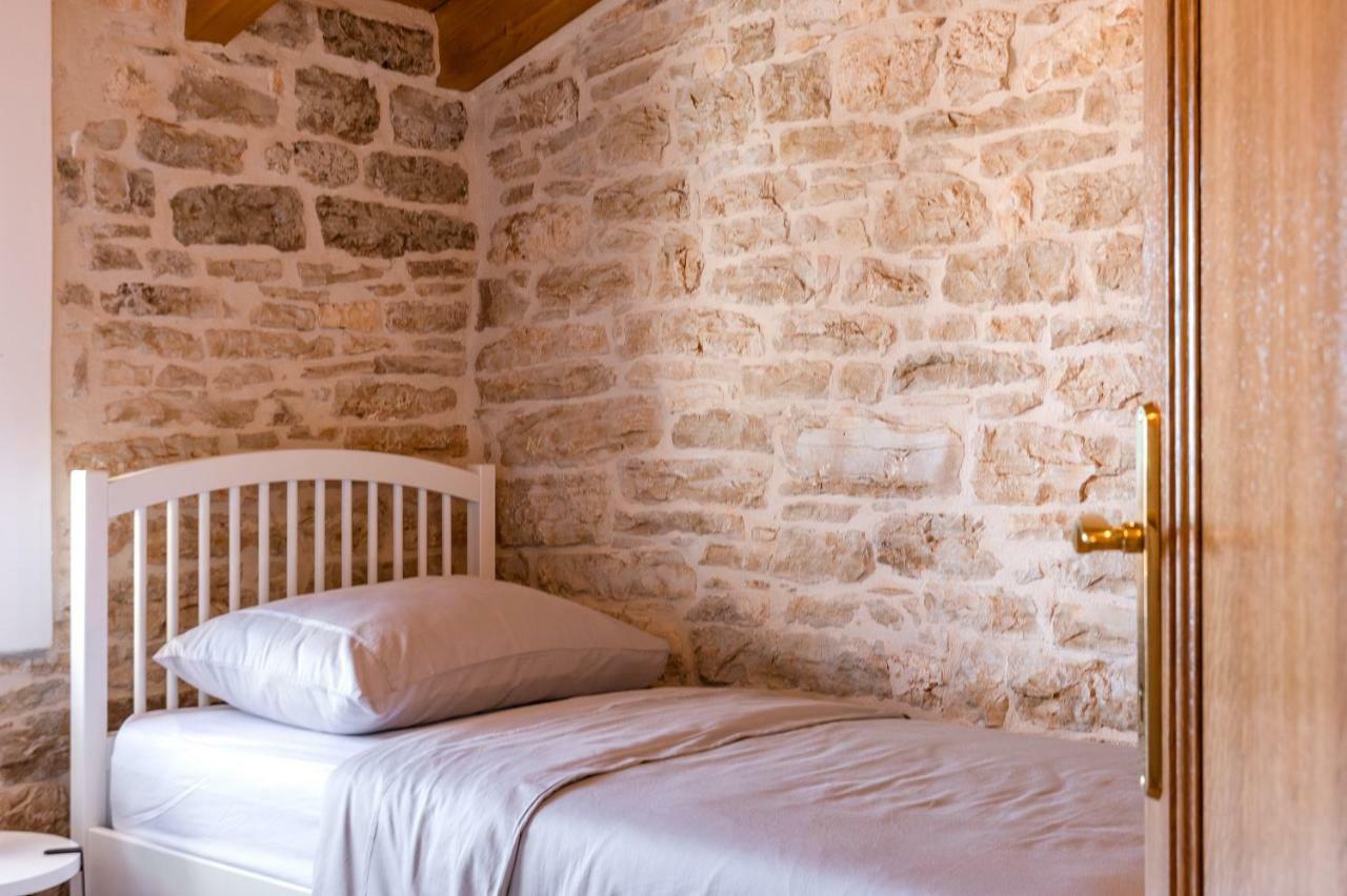 Honey House Villa Roial Екстериор снимка
